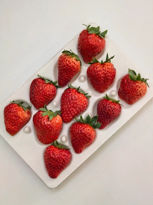 华曦红颜草莓&middot;大果